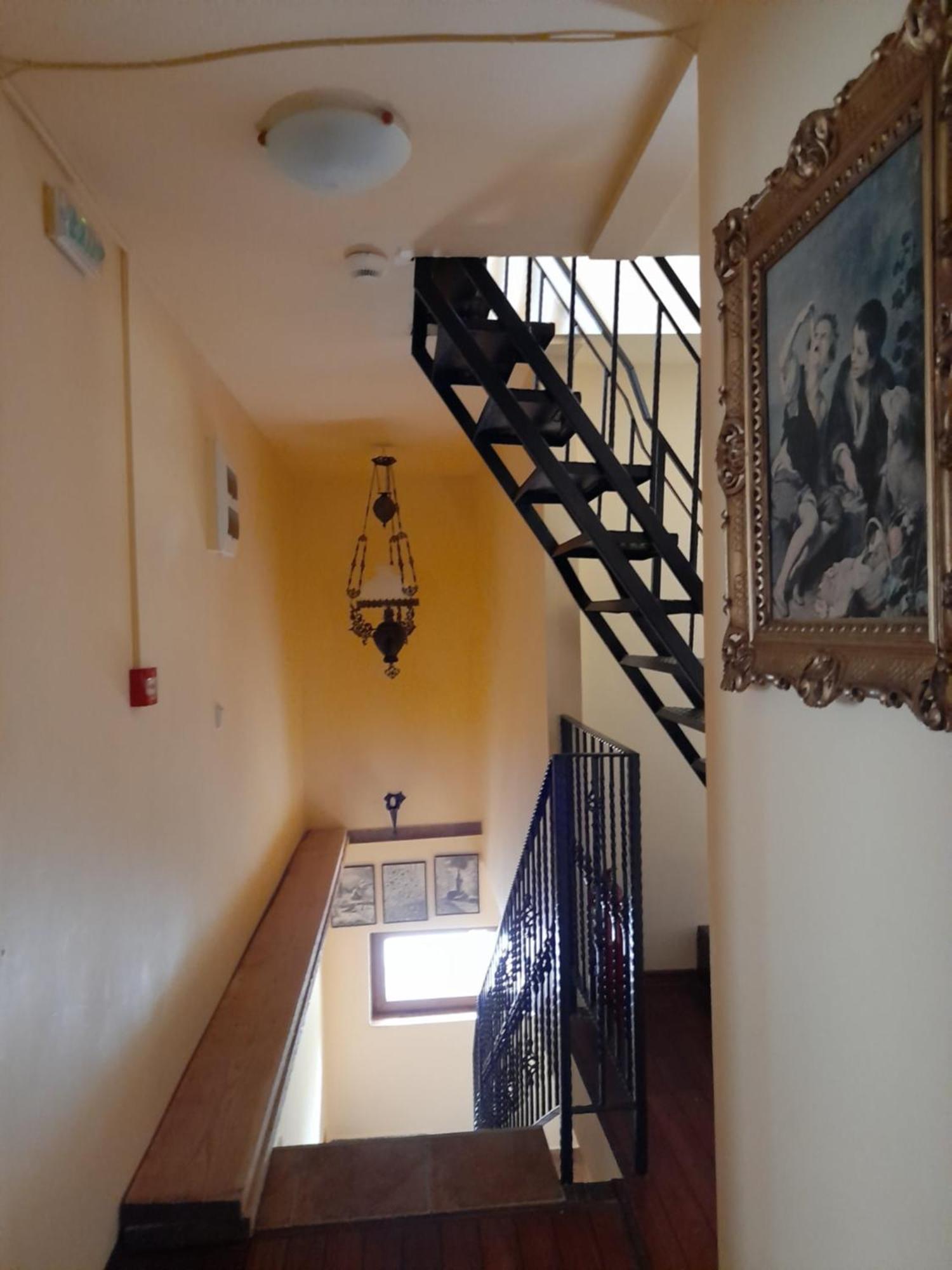 Panzio Anett Bed & Breakfast Pietroasa  Bagian luar foto